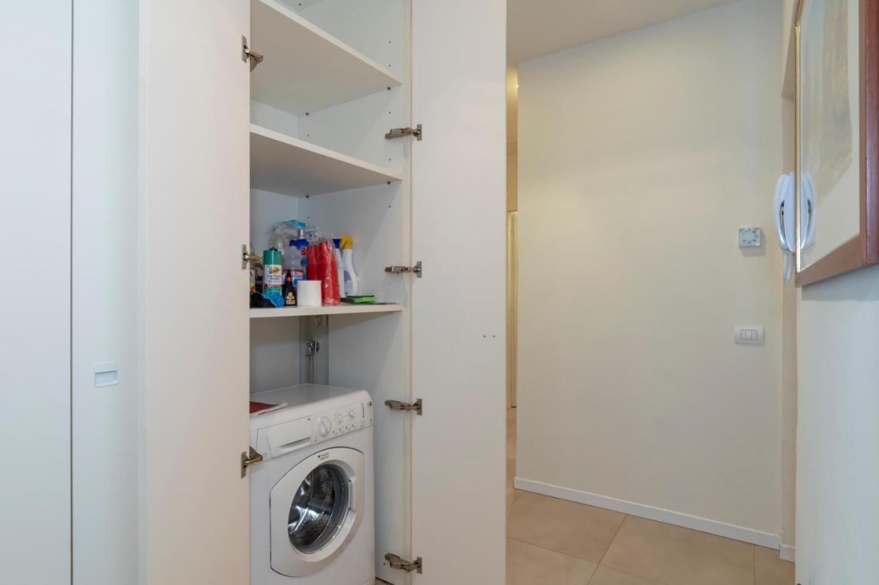 Luxury Apartment Near Duomo Italia 38 밀라노 외부 사진