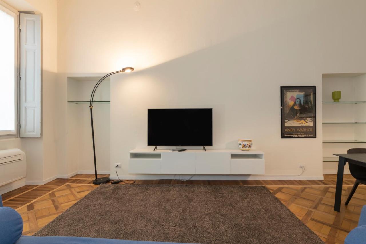 Luxury Apartment Near Duomo Italia 38 밀라노 외부 사진