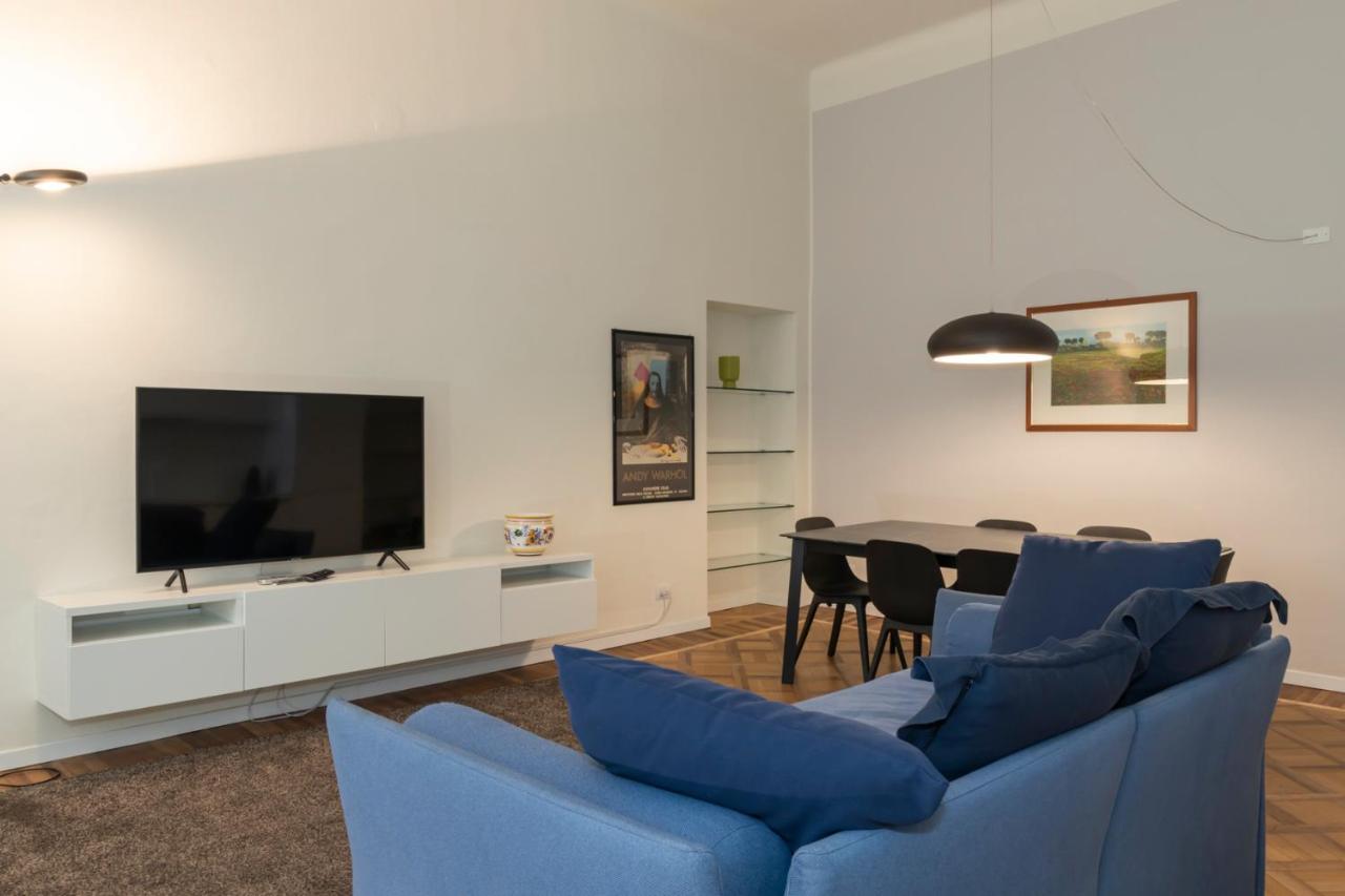 Luxury Apartment Near Duomo Italia 38 밀라노 외부 사진
